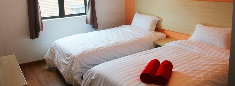 Oyo 1158 906 Airport Hotel Malacca ภายนอก รูปภาพ