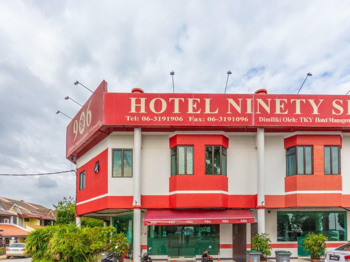 Oyo 1158 906 Airport Hotel Malacca ภายนอก รูปภาพ