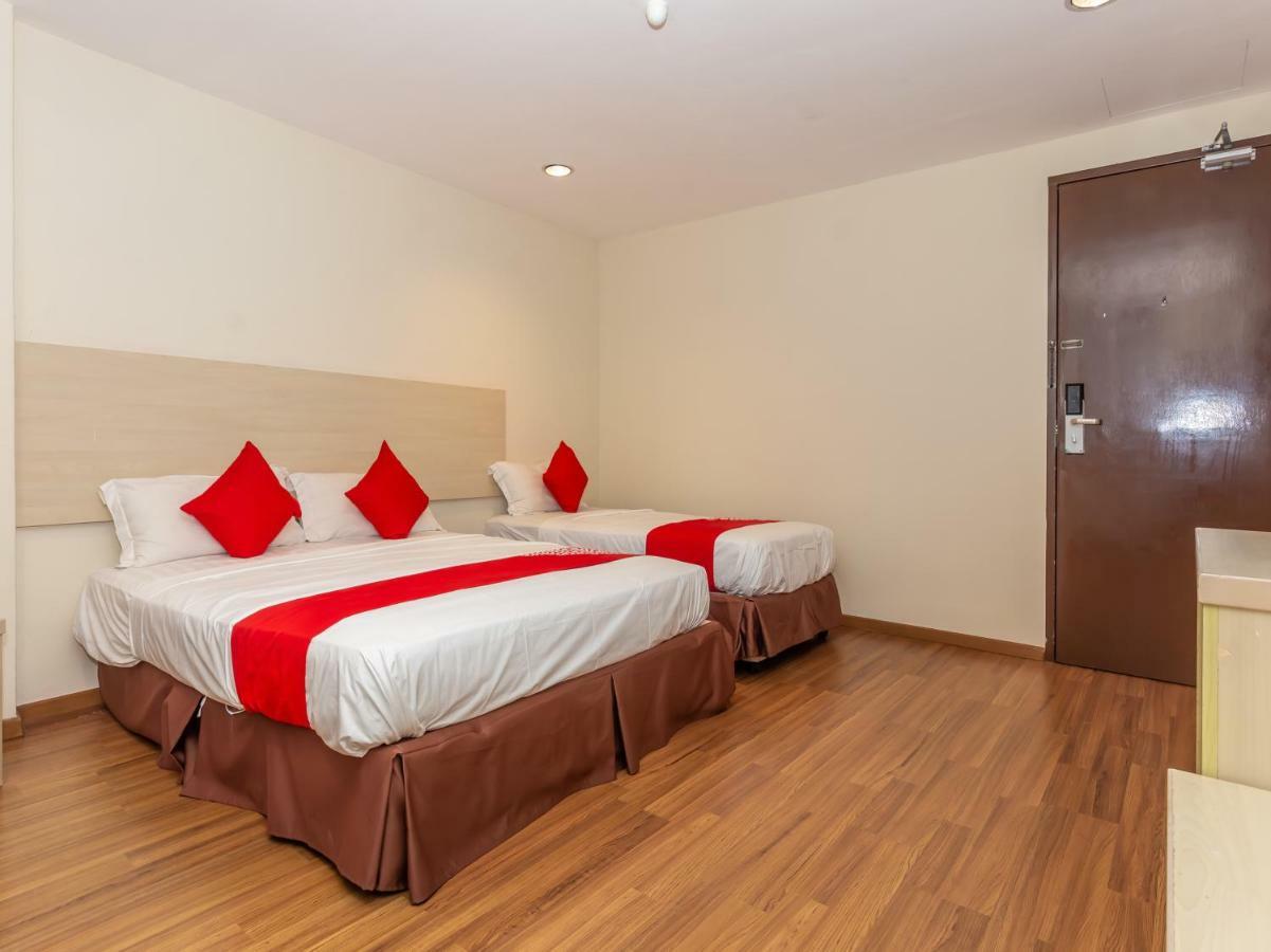 Oyo 1158 906 Airport Hotel Malacca ภายนอก รูปภาพ