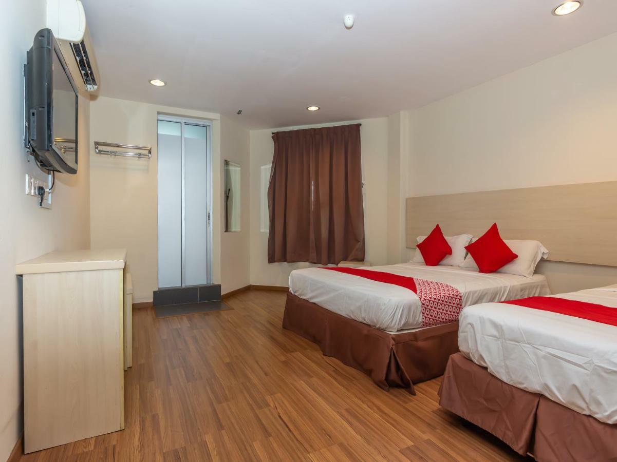 Oyo 1158 906 Airport Hotel Malacca ภายนอก รูปภาพ