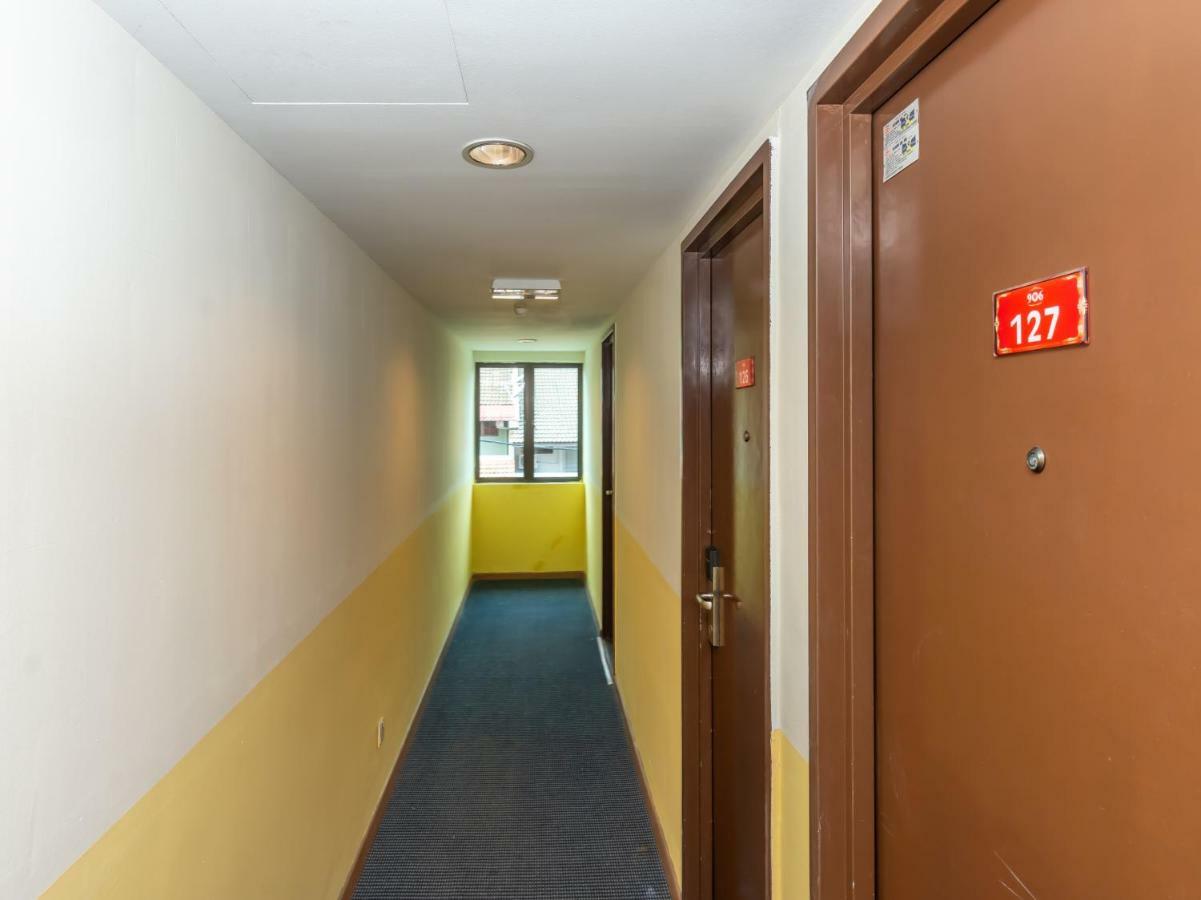 Oyo 1158 906 Airport Hotel Malacca ภายนอก รูปภาพ