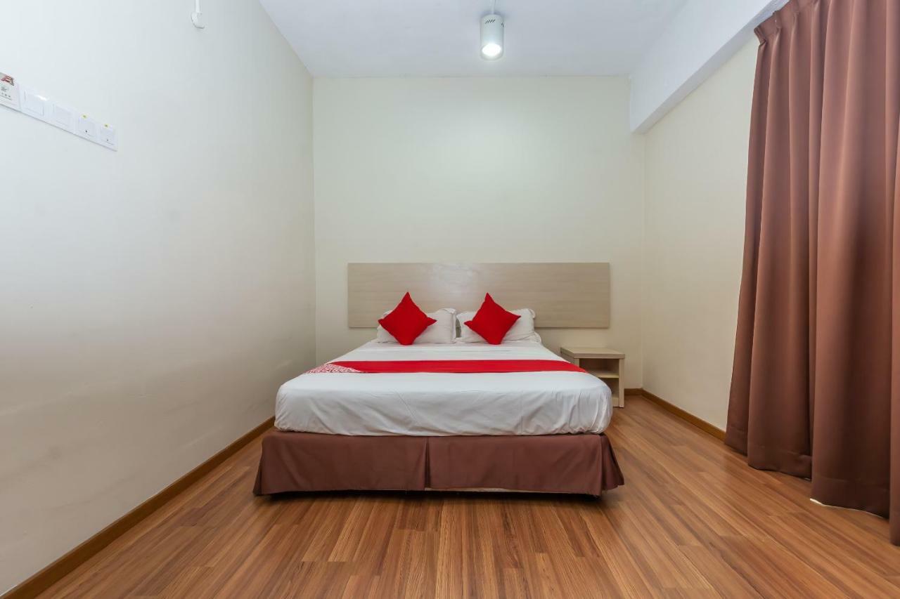 Oyo 1158 906 Airport Hotel Malacca ภายนอก รูปภาพ