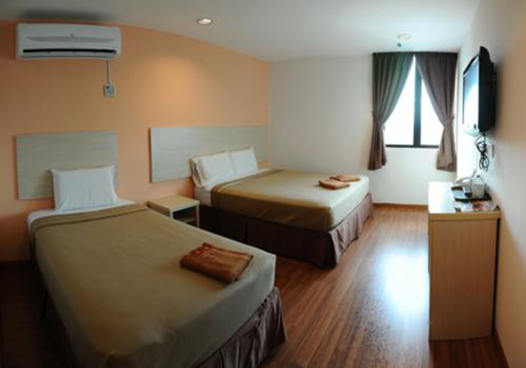 Oyo 1158 906 Airport Hotel Malacca ภายนอก รูปภาพ