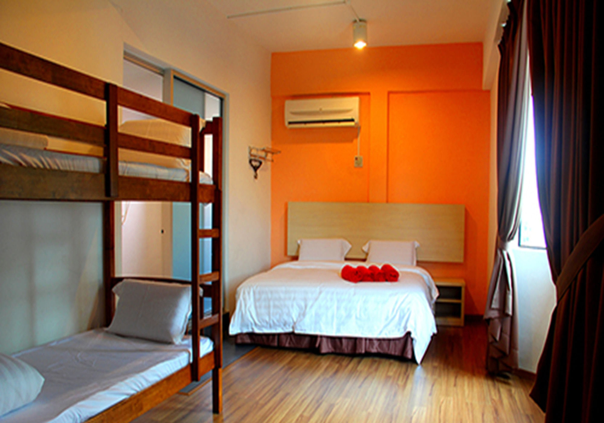 Oyo 1158 906 Airport Hotel Malacca ภายนอก รูปภาพ