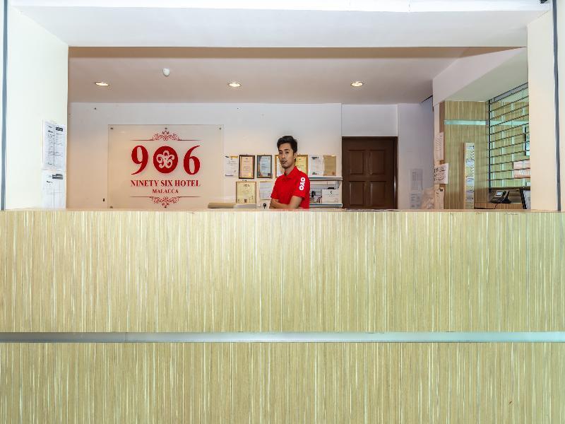 Oyo 1158 906 Airport Hotel Malacca ภายนอก รูปภาพ